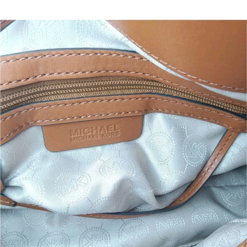 Michael Kors Hamilton Medium Logo Satchel Handbag Signature Vanilla Canvas